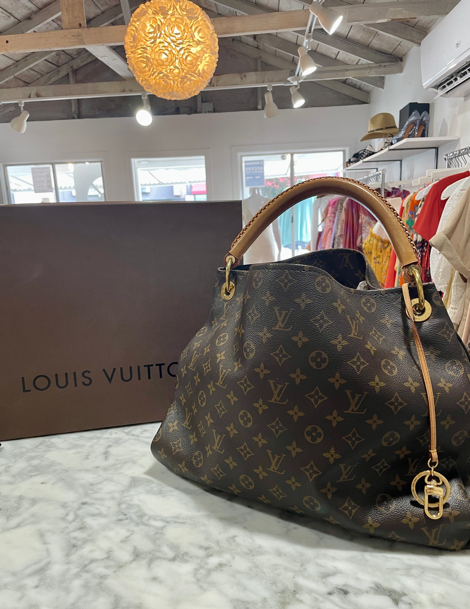 Louis Vuitton Monogram Canvas Artsy MM