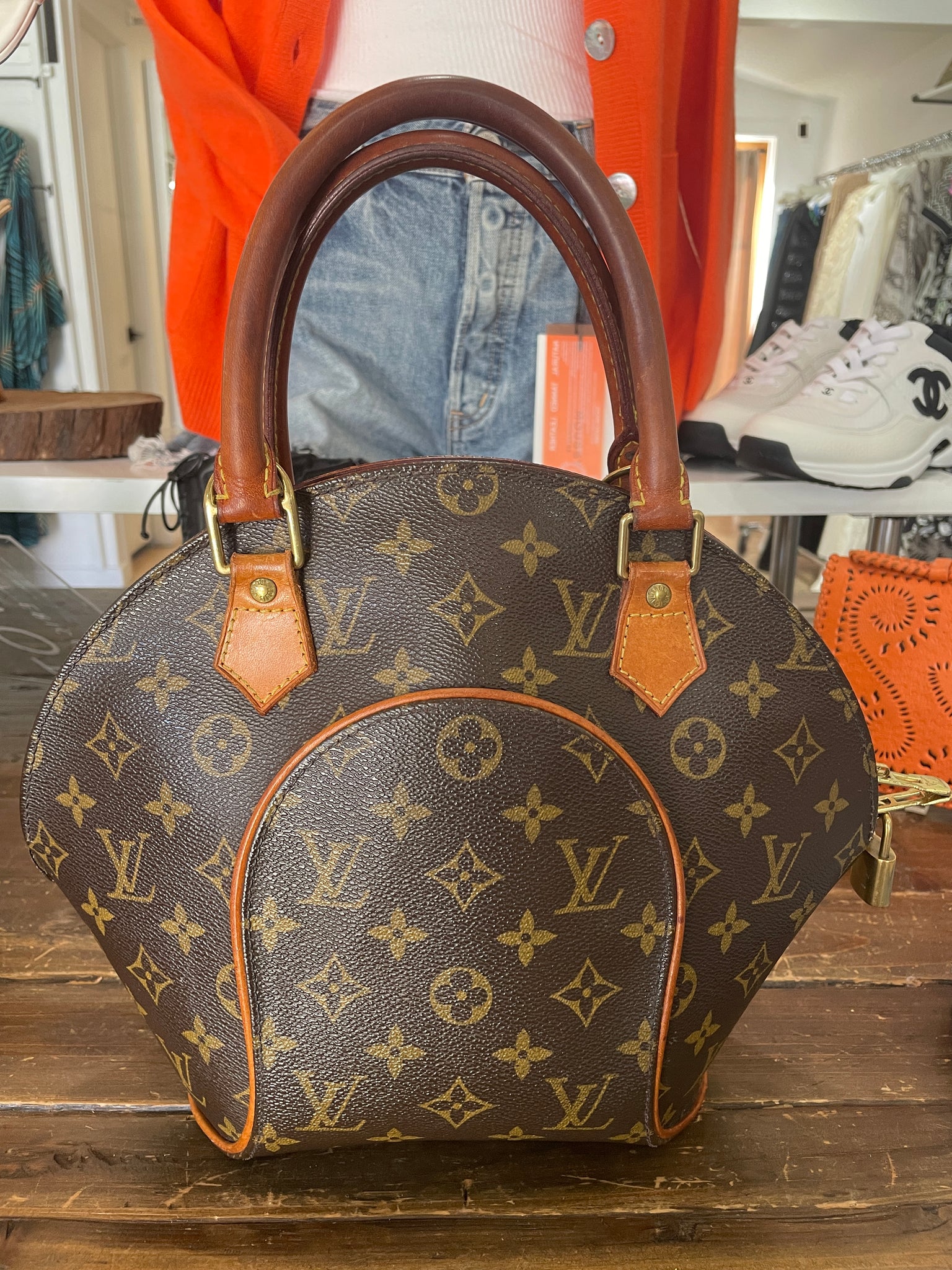 Louis Vuitton Elipse GM Monogram Bag