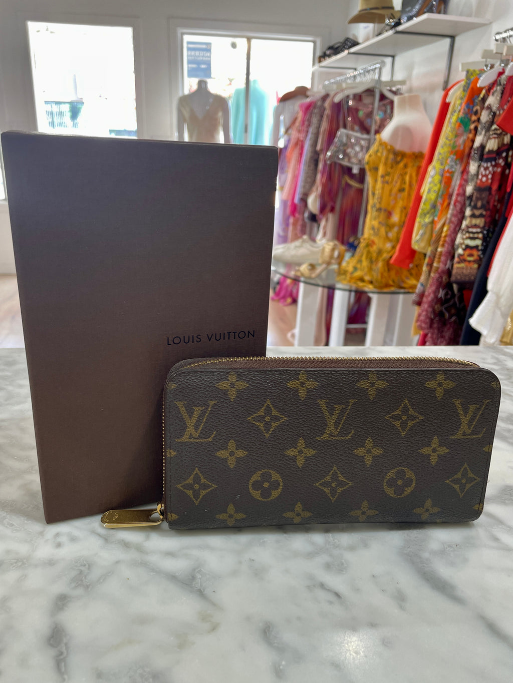 Louis Vuitton Monogram Zippy Wallet