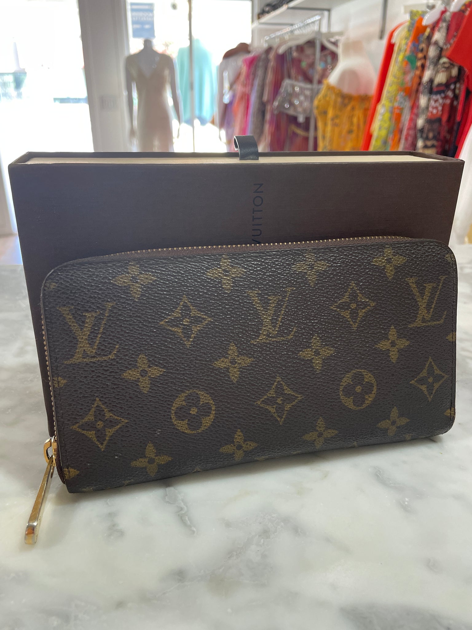 Louis Vuitton Monogram Zippy Wallet