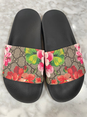 Gucci GG Blooms Supreme Slide Sandals