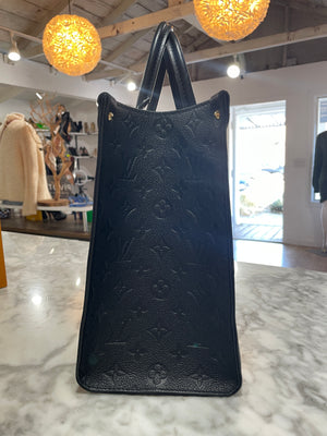 Louis Vuitton Onthego MM Monogram Leather Tote