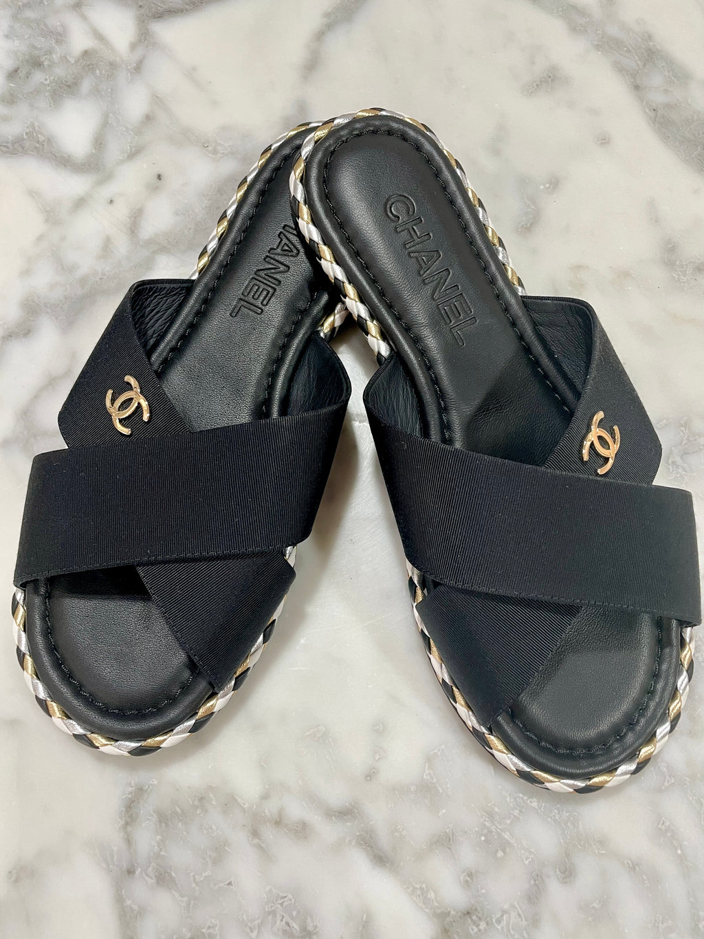 CHANEL Interlocking CC Logo Slides