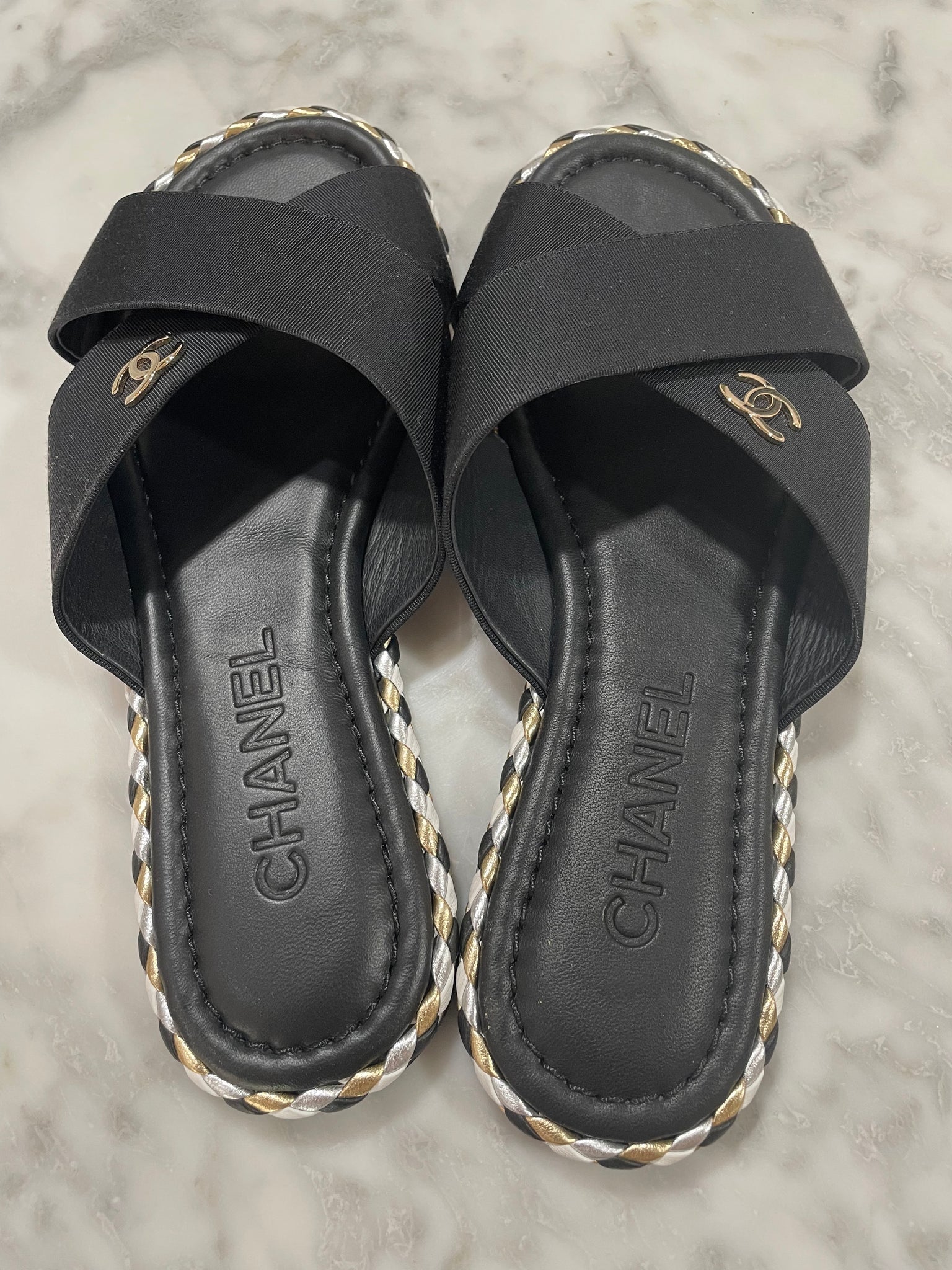 CHANEL Interlocking CC Logo Slides